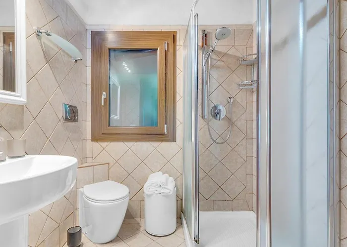 Semesterbostad Casa Della Dolce - Terrace & Exclusive Dock *