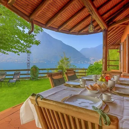 Casa Della Dolce - Terrace & Exclusive Dock Prázdninový dům