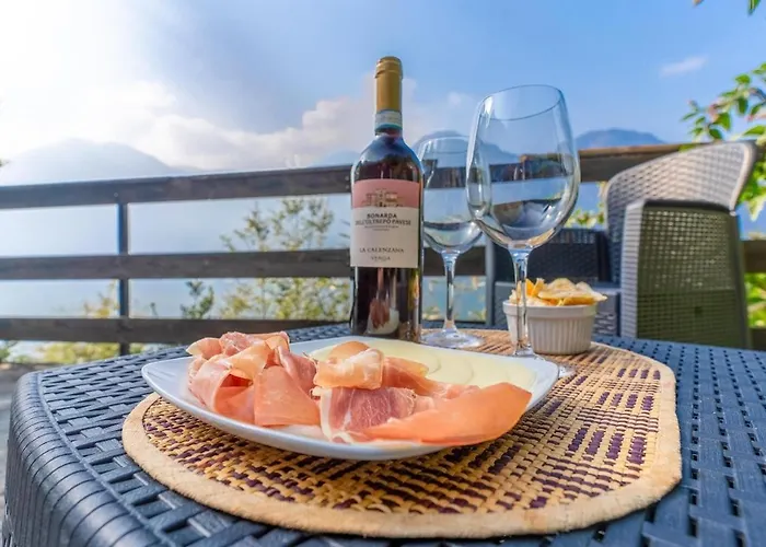 Dom wakacyjny Casa Della Dolce - Terrace & Exclusive Dock